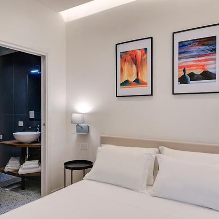 Well Suites - Piazza Dei Martiri Νάπολη Εξωτερικό φωτογραφία