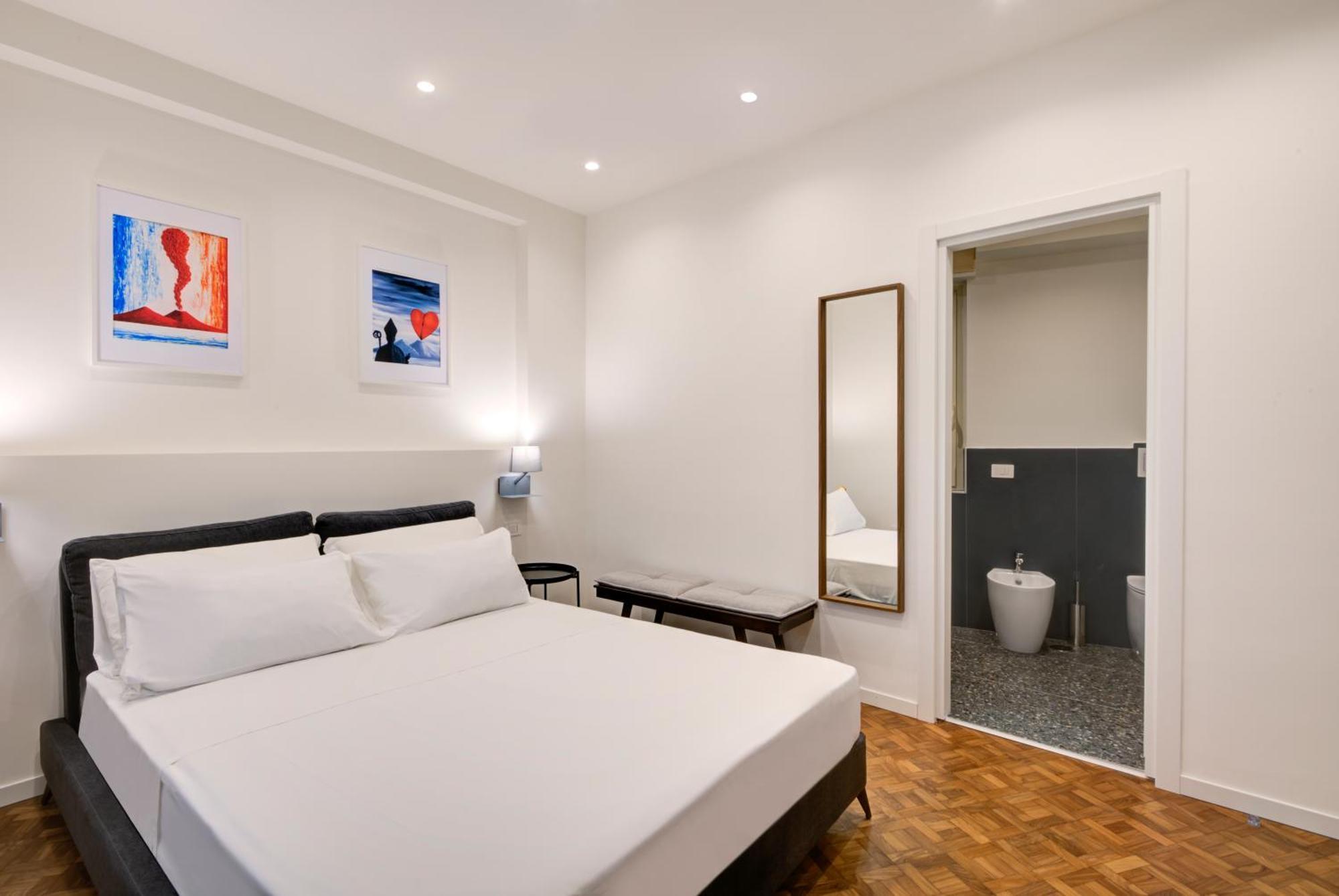 Well Suites - Piazza Dei Martiri Νάπολη Εξωτερικό φωτογραφία